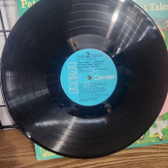 Peter Rabbit, Goldilocks & Other Great Tales Vinyl CAL 1001 - Picture 3 of 3